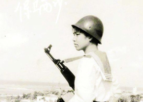 70年代入驻西沙群岛的我国女兵(1)